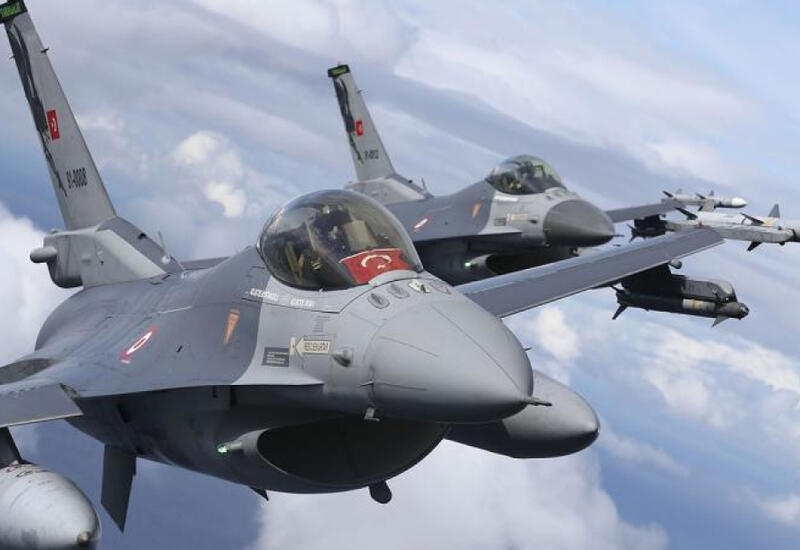 ВВС Турции патрулируют границу с Ираном