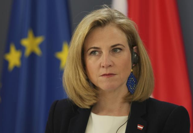 Австрийский министр осудила удары Ирана по Азербайджану