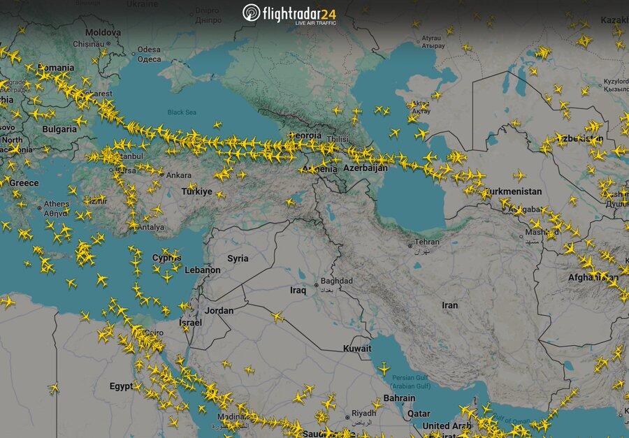 Воздушный коридор над Азербайджаном стал главным в регионе