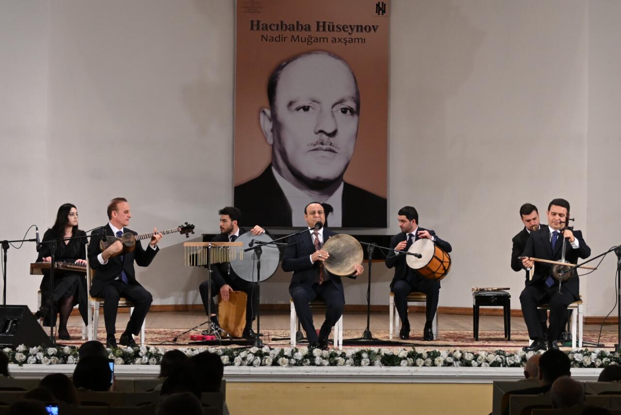 В Баку состоялся вечер памяти мастера мугама Гаджибабы Гусейнова