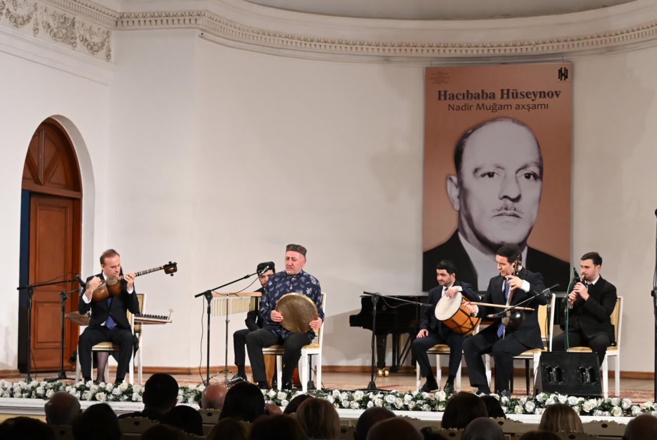 В Баку состоялся вечер памяти мастера мугама Гаджибабы Гусейнова