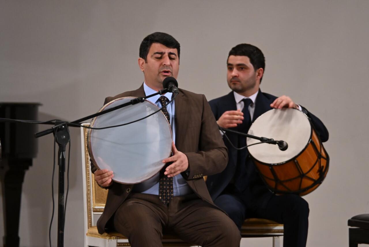 В Баку состоялся вечер памяти мастера мугама Гаджибабы Гусейнова