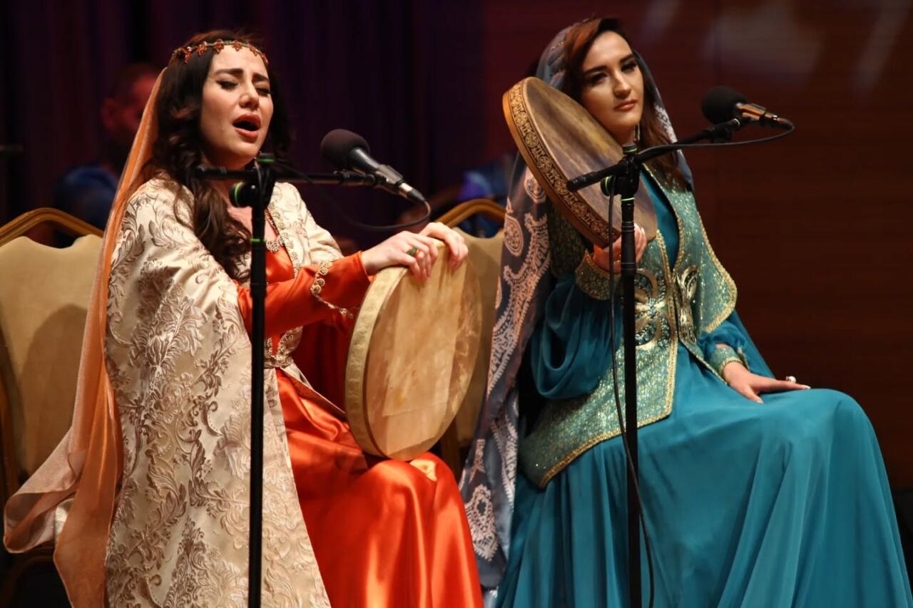 Печаль и красота каждой ноты Шуштер и Хумаюн: вечер мугама в Баку