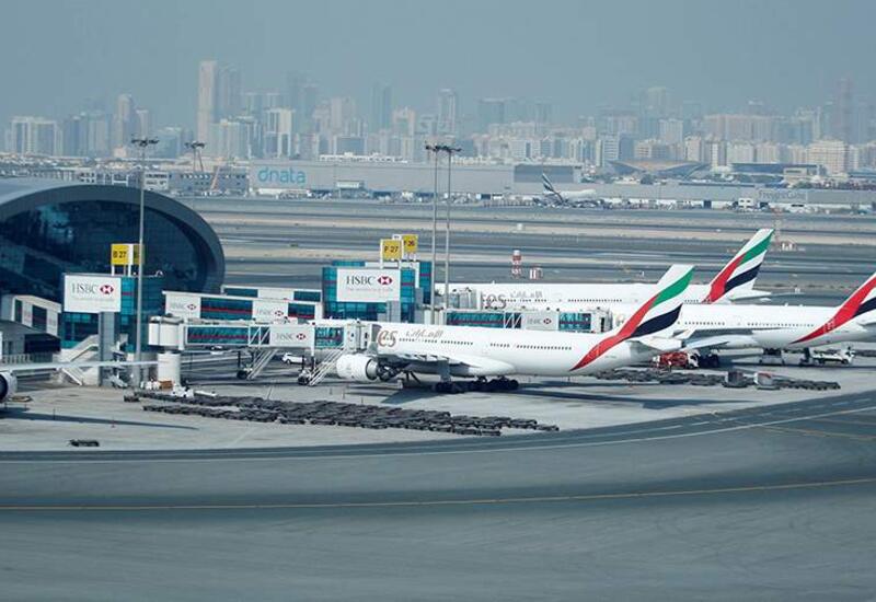 Аэропорт Дубая приостановил работу