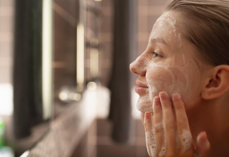 Врач предупредила, почему опасно каждый день мыться с гелем для душа