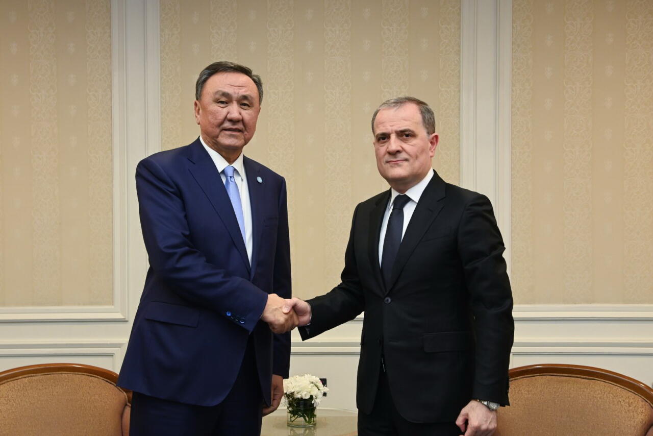 Джейхун Байрамов обсудил с генсеком ОТГ иранские дроновые атаки