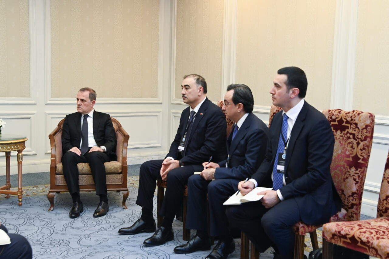 Джейхун Байрамов обсудил с генсеком ОТГ иранские дроновые атаки