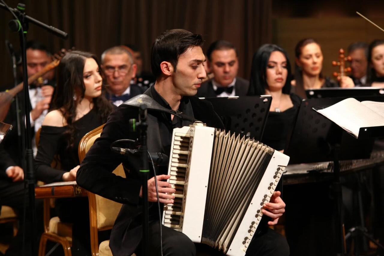 Бакинская весна в женском празднике – жемчужины музыки