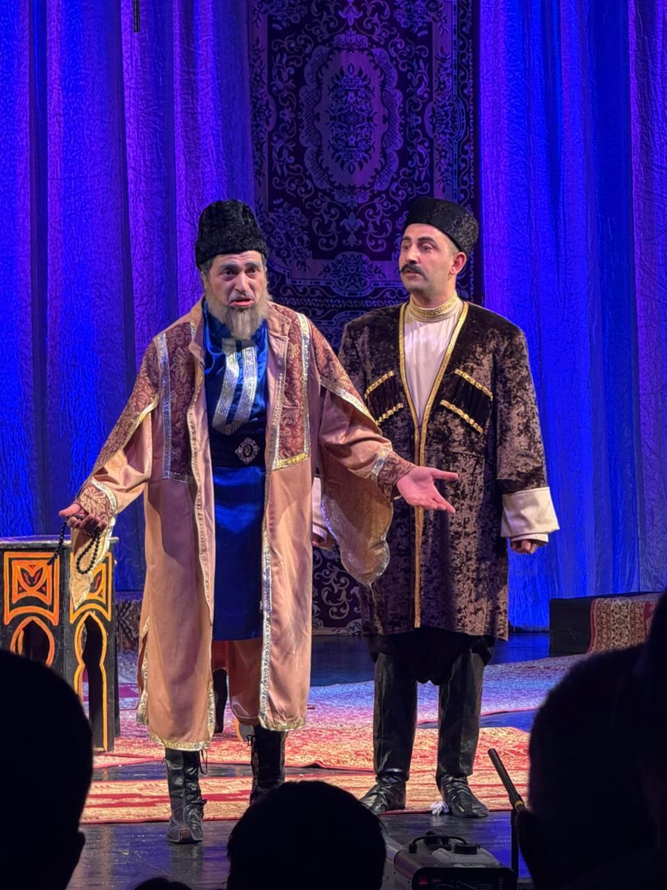 Приключения в Карабахе французского ботаника - увиденное он намерен представить всему миру