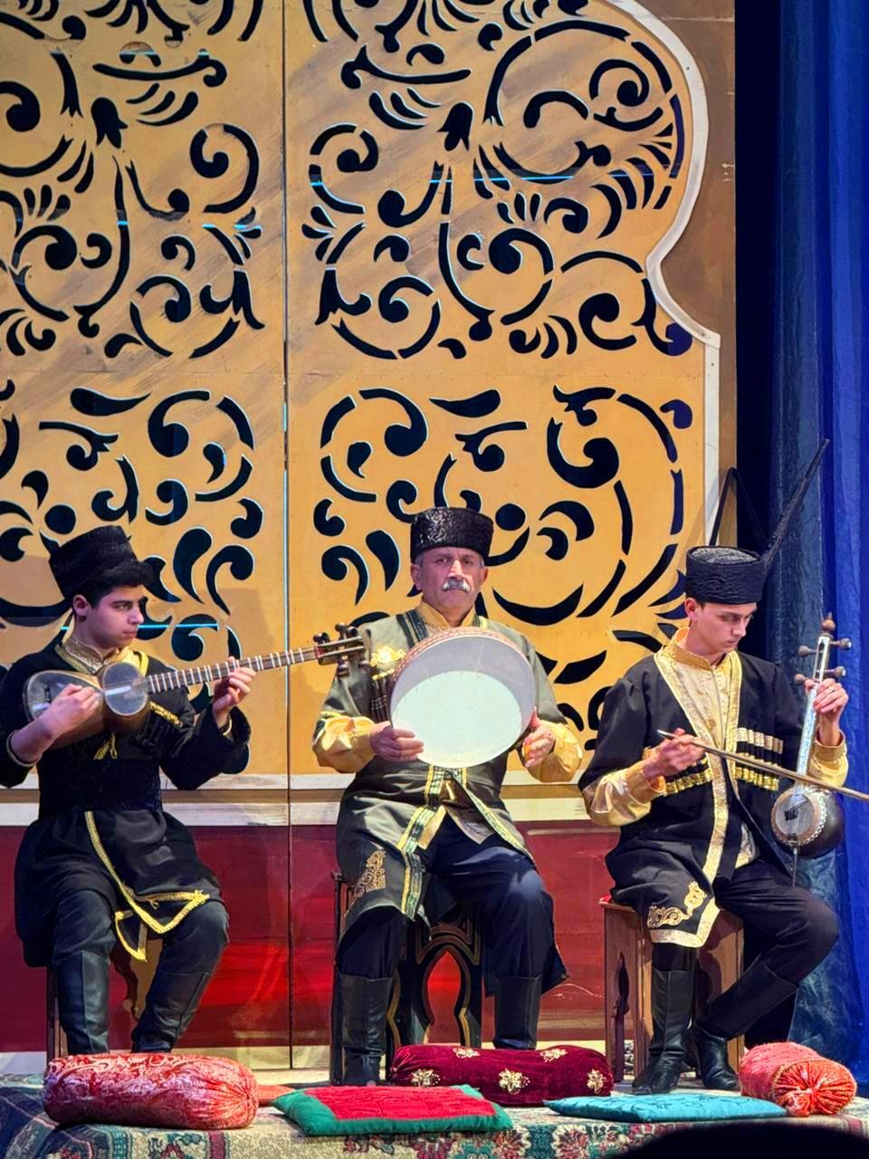 Приключения в Карабахе французского ботаника - увиденное он намерен представить всему миру