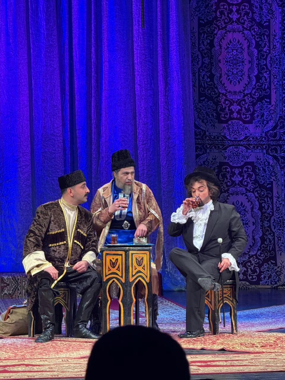 Приключения в Карабахе французского ботаника - увиденное он намерен представить всему миру