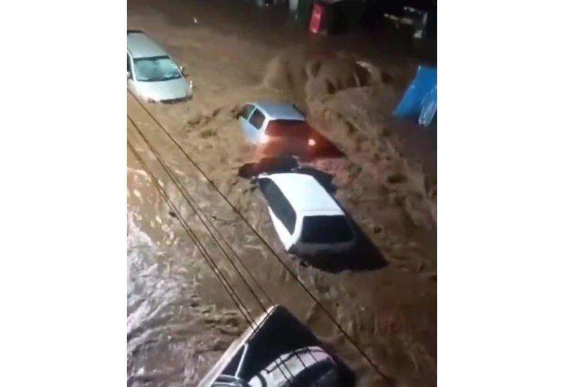 Сильные наводнения в столице Кении: