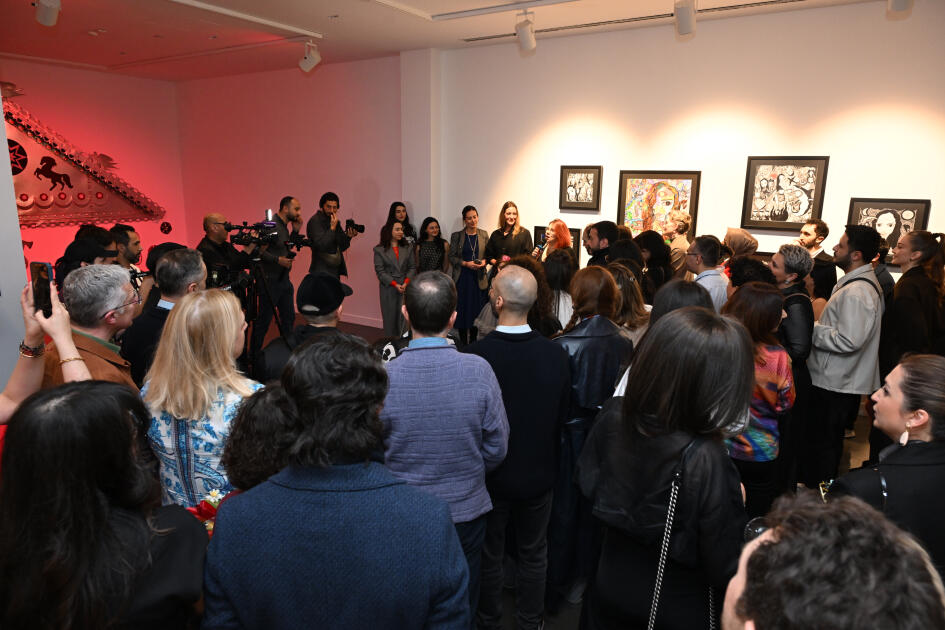 Leyla Əliyeva "Mənzərəyə açılan ev" mövzusunda qrup sərgisində iştirak edib