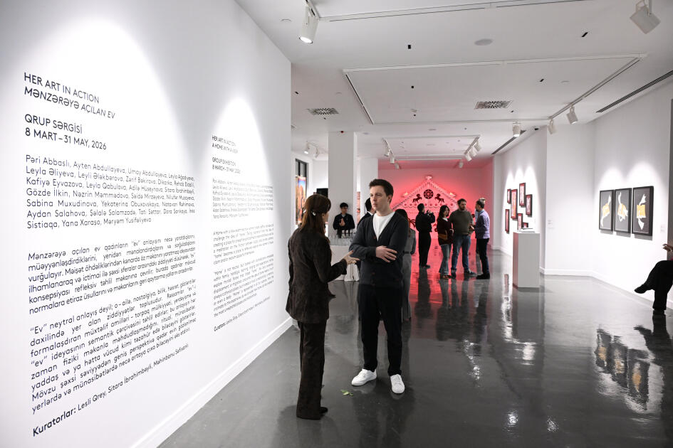 Leyla Əliyeva "Mənzərəyə açılan ev" mövzusunda qrup sərgisində iştirak edib