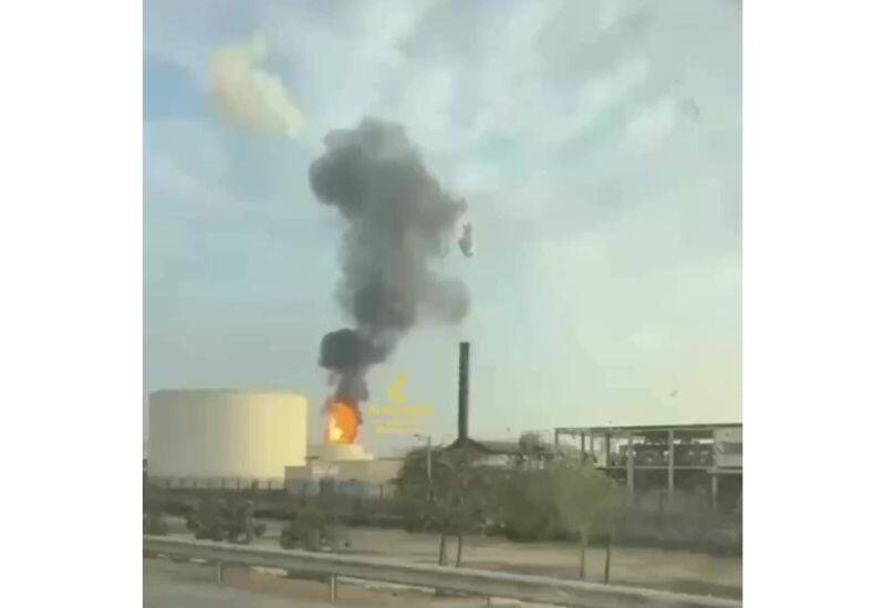 Новые иранские атаки на нефтяной терминал в ОАЭ и НПЗ Бахрейна