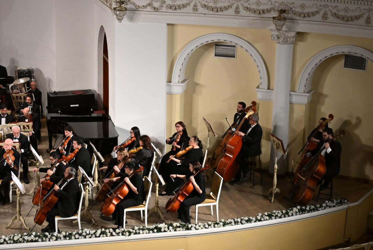 Мартовский вечер в Баку - от современных мотивов до шедевров мировой музыки