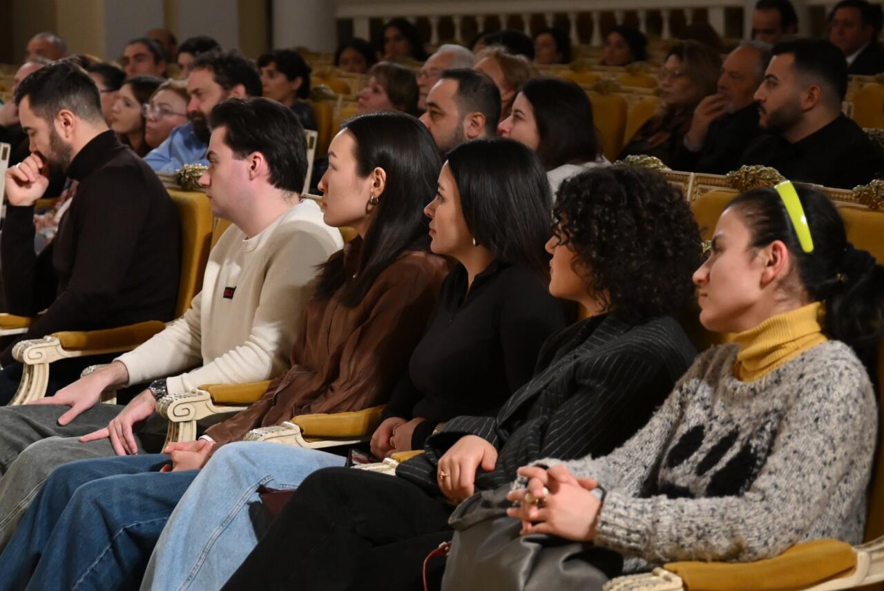 Мартовский вечер в Баку - от современных мотивов до шедевров мировой музыки