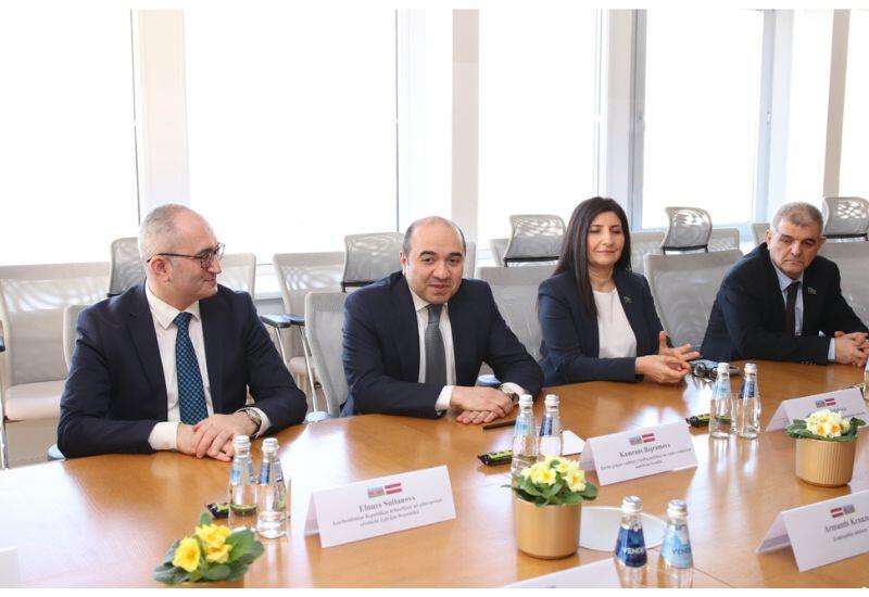 Делегация Милли Меджлиса встретилась в Риге с министром сельского хозяйства Латвии