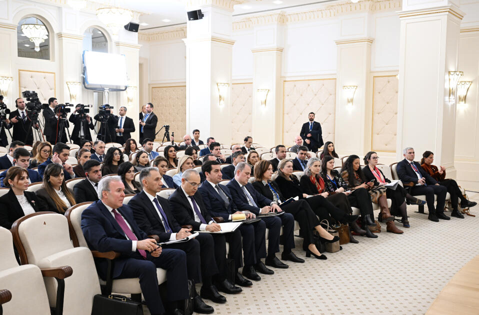 Президент Ильхам Алиев и Президент Совета ЕС Антониу Кошта выступили с заявлениями для прессы