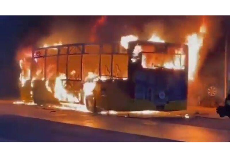 В Швейцарии загорелся автобус: