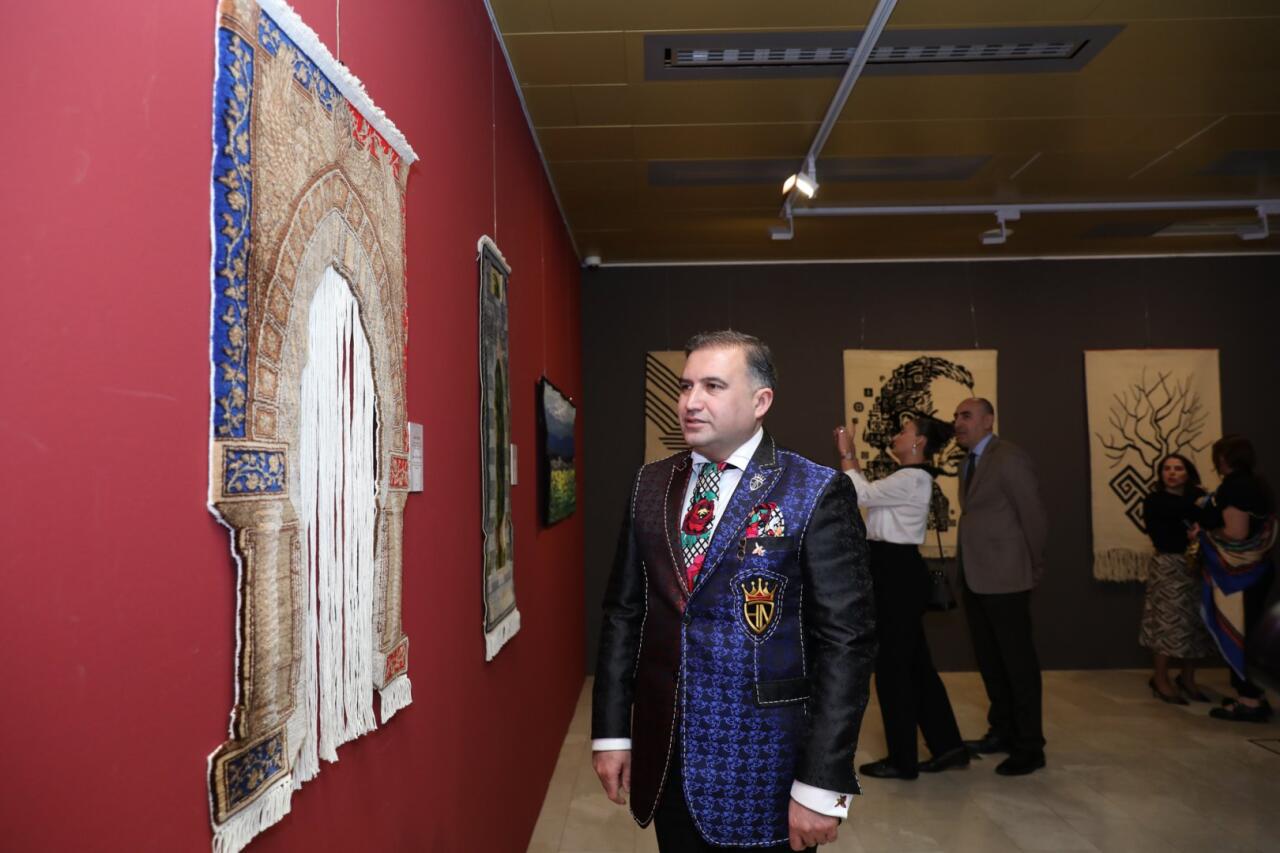 Когда говорят азербайджанские орнаменты - создано новое пространство