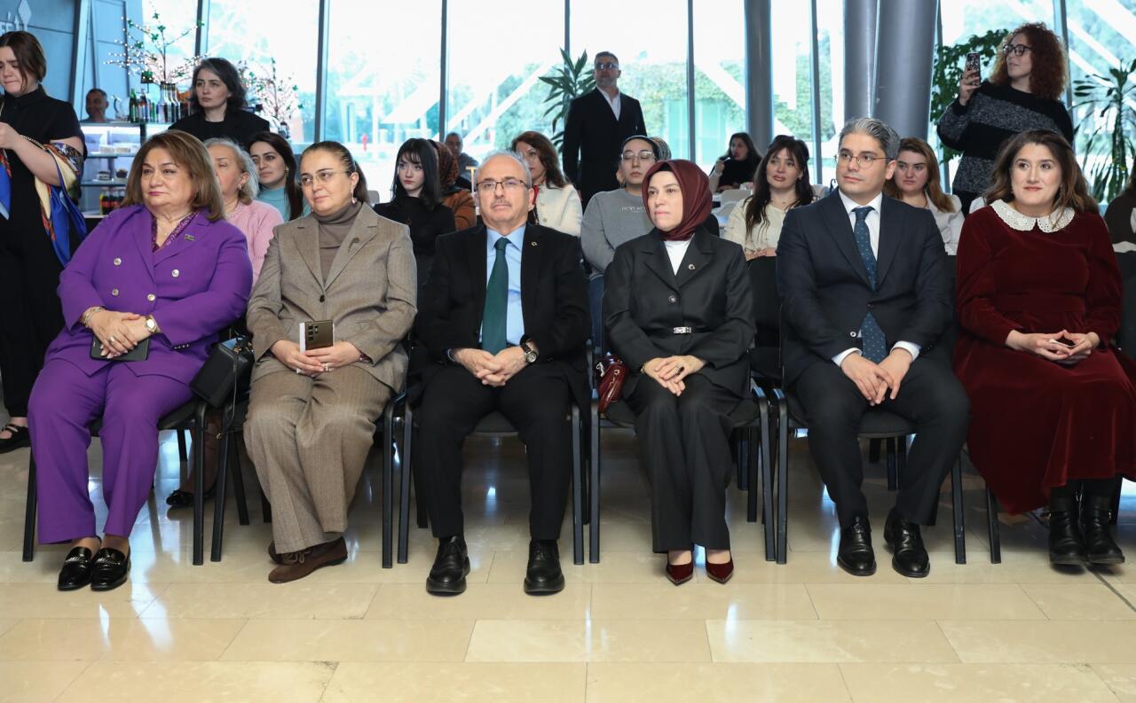 Когда говорят азербайджанские орнаменты - создано новое пространство