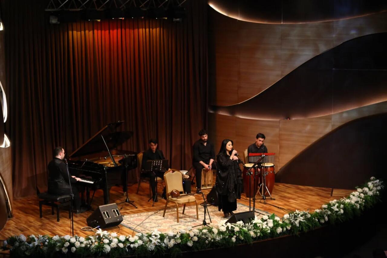 Голос древнего азербайджанского инструмента покоряет страны