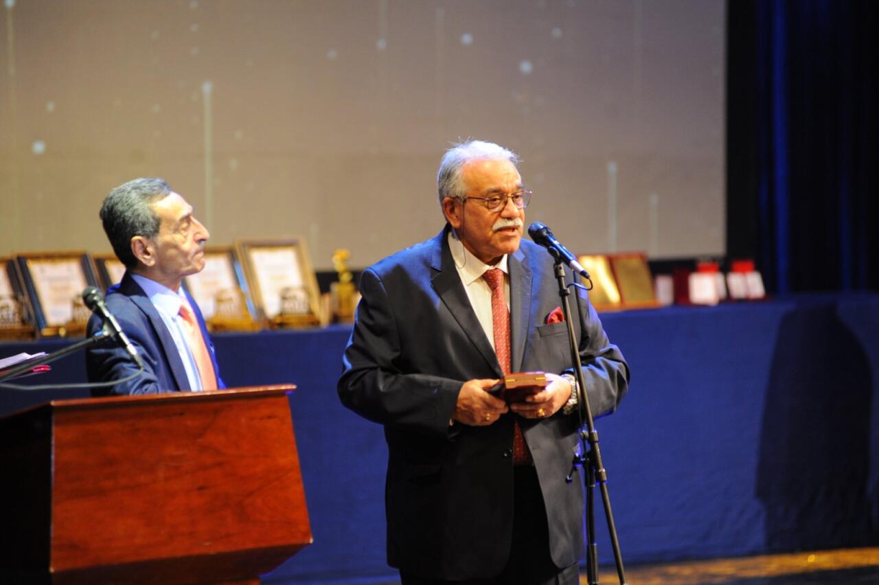 День национального театра Азербайджана отметили исторической премьерой и церемонией награждения