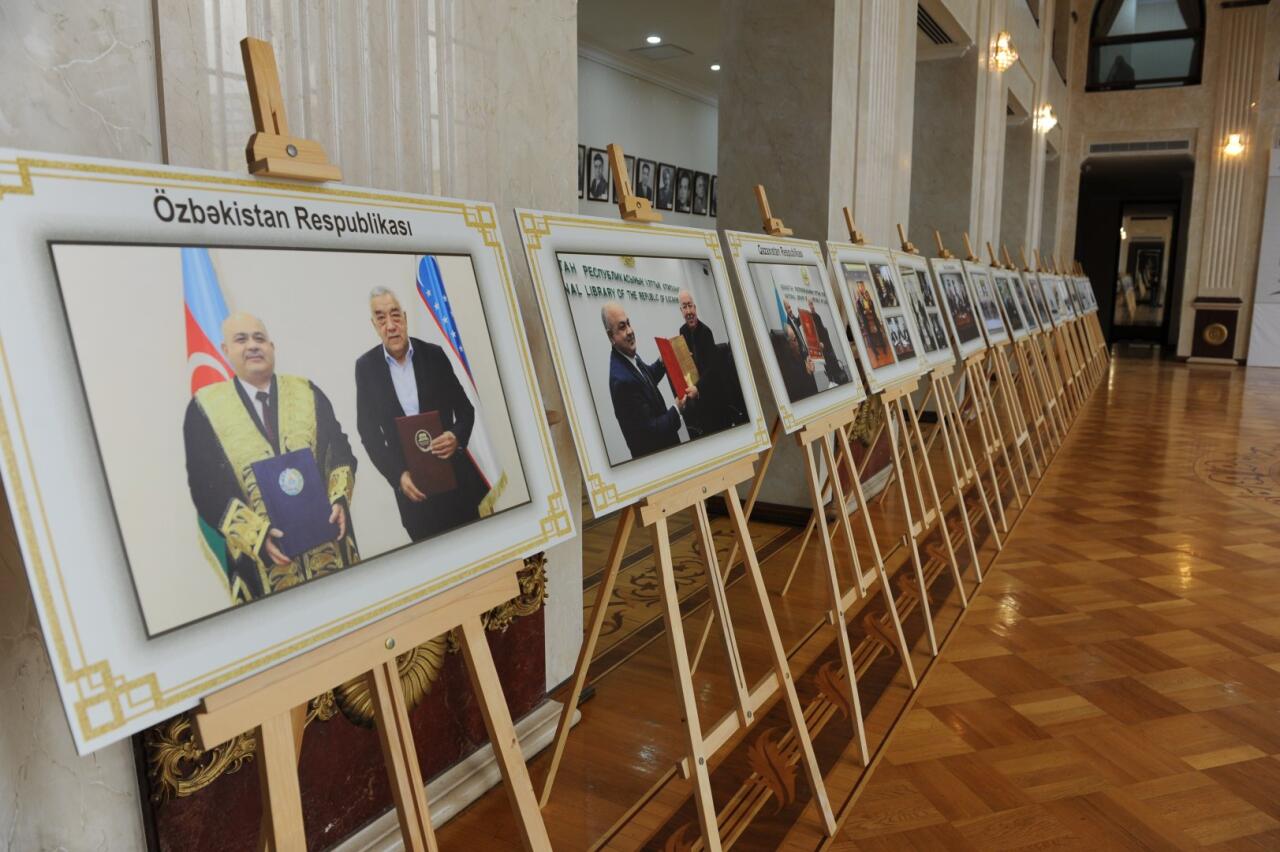 День национального театра Азербайджана отметили исторической премьерой и церемонией награждения