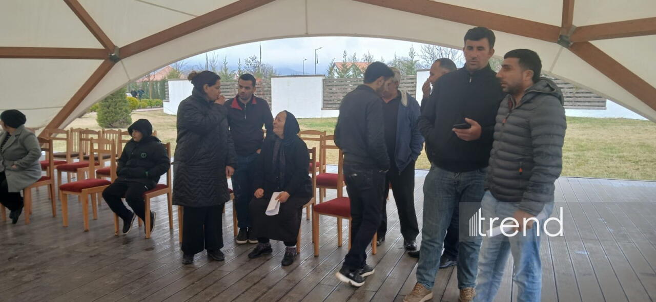 В Ходжалы и Ходжавенд прибыла очередная группа бывших вынужденных переселенцев