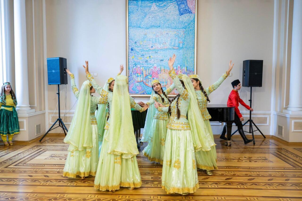 Праздник ветра и пробуждения весны в азербайджанских танцах