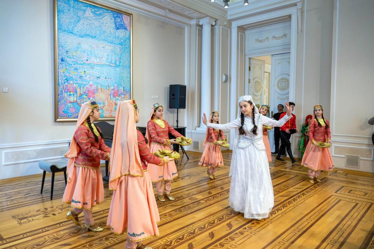 Праздник ветра и пробуждения весны в азербайджанских танцах