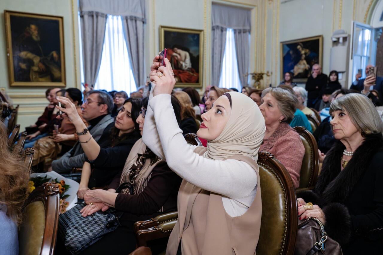 В подтверждение слов… Поэтические посвящения музыке Шопена в Баку