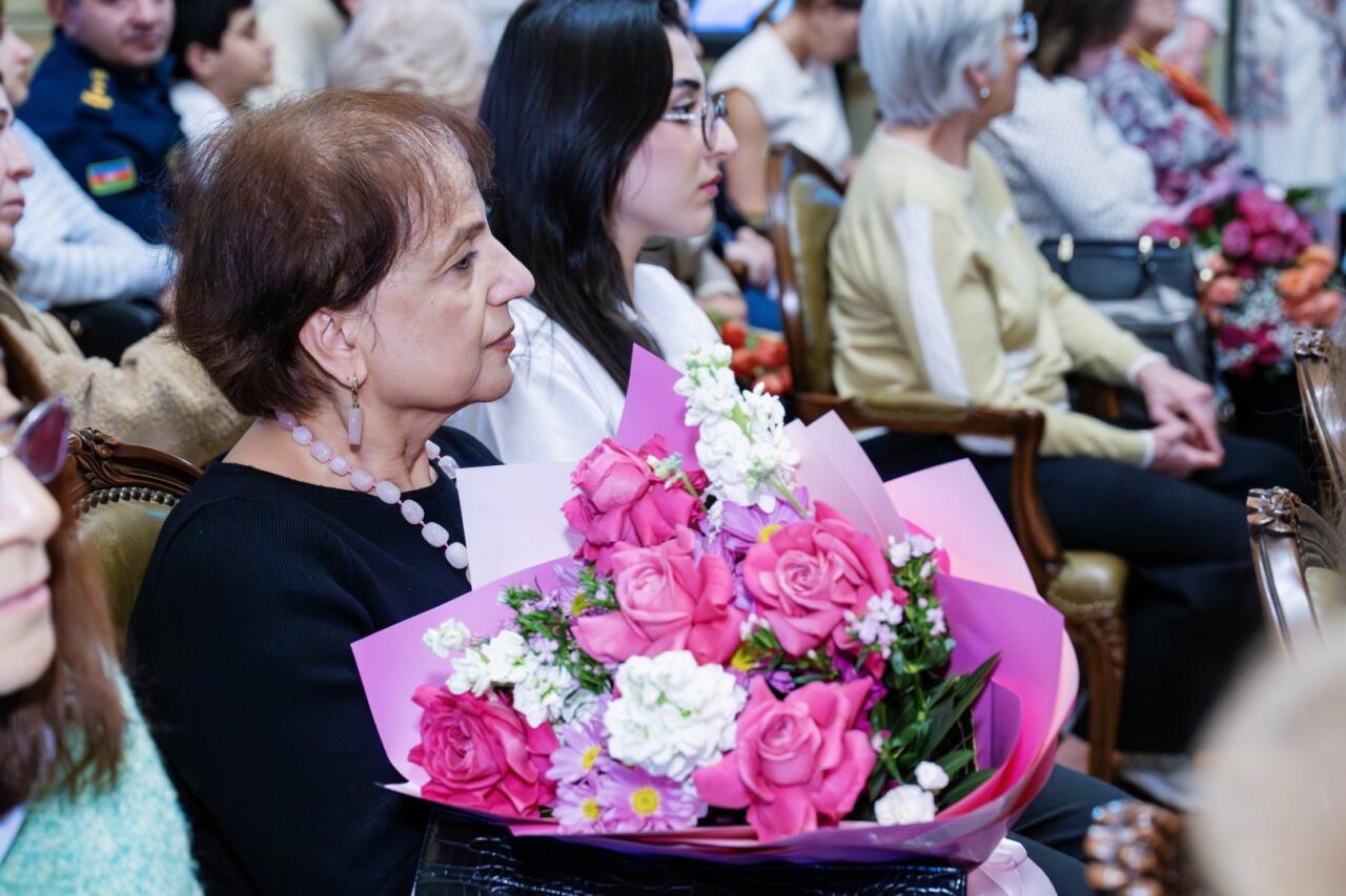 В подтверждение слов… Поэтические посвящения музыке Шопена в Баку