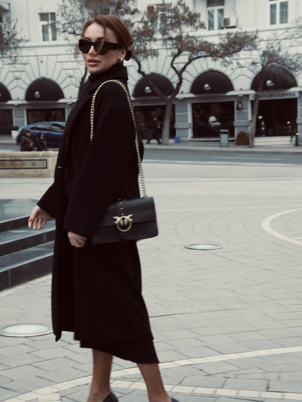 Тotal black образ от Лалы Эфенди