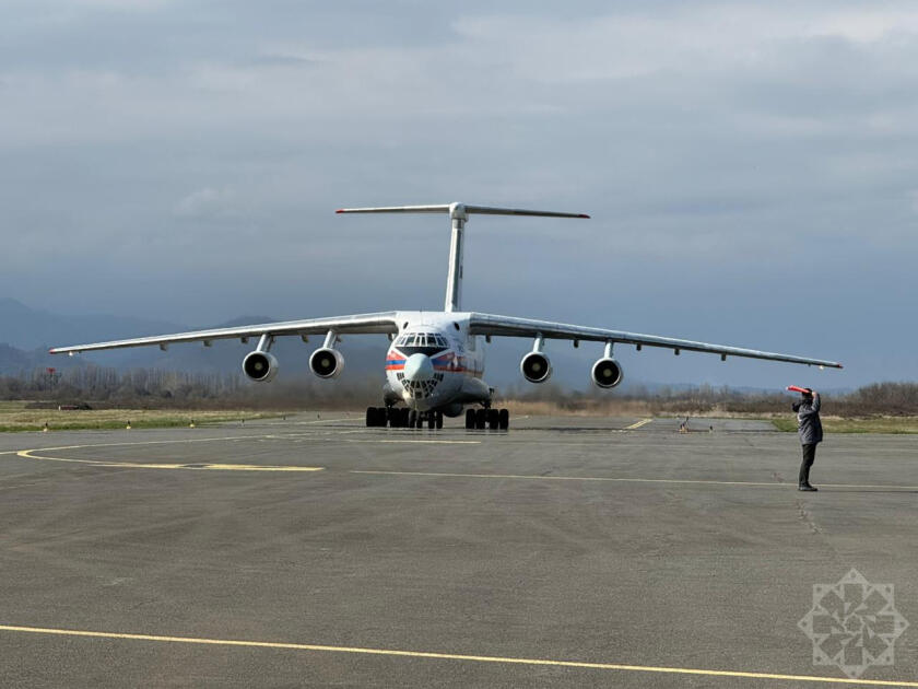 Российский самолет с гуманитарной помощью для Ирана отбыл из Азербайджана