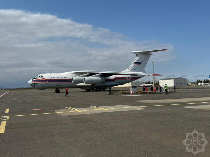 Российский самолет с гуманитарной помощью для Ирана отбыл из Азербайджана