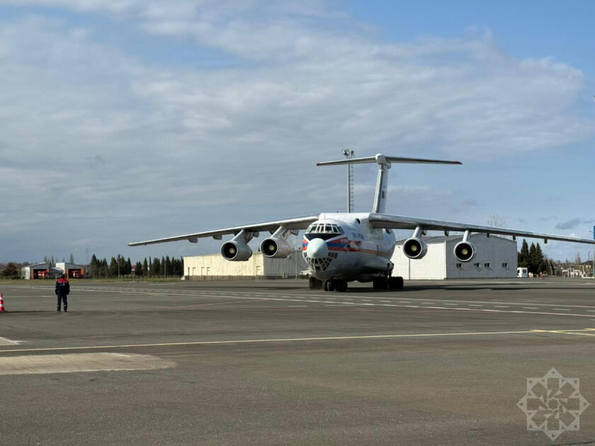 Российский самолет с гуманитарной помощью для Ирана отбыл из Азербайджана