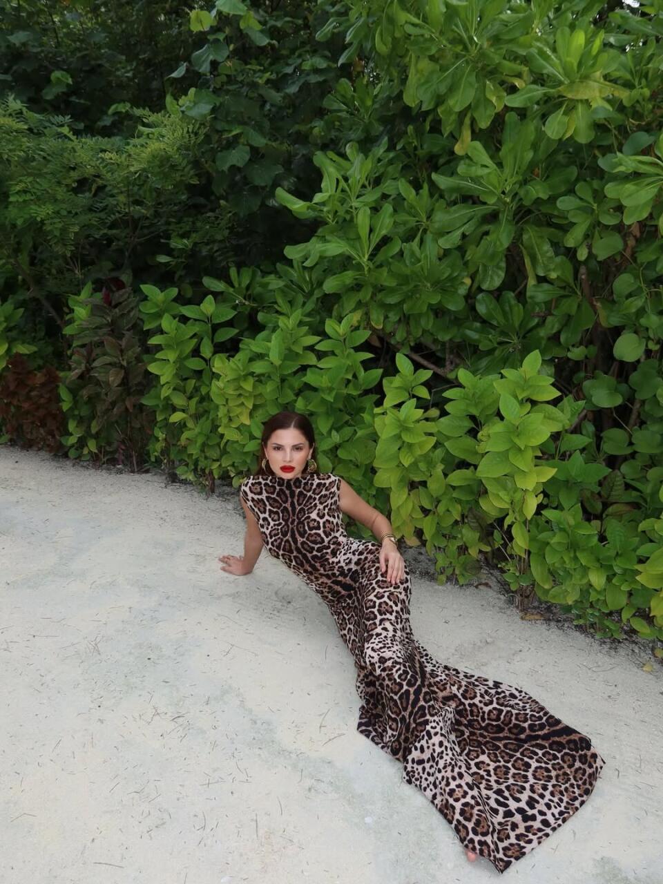 Рандомные фотографии от Айнишан Гулиевой