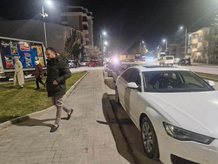 В Турции произошло сильное землетрясение