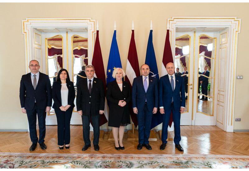 Делегация Милли Меджлиса встретилась со спикером Сейма Латвии