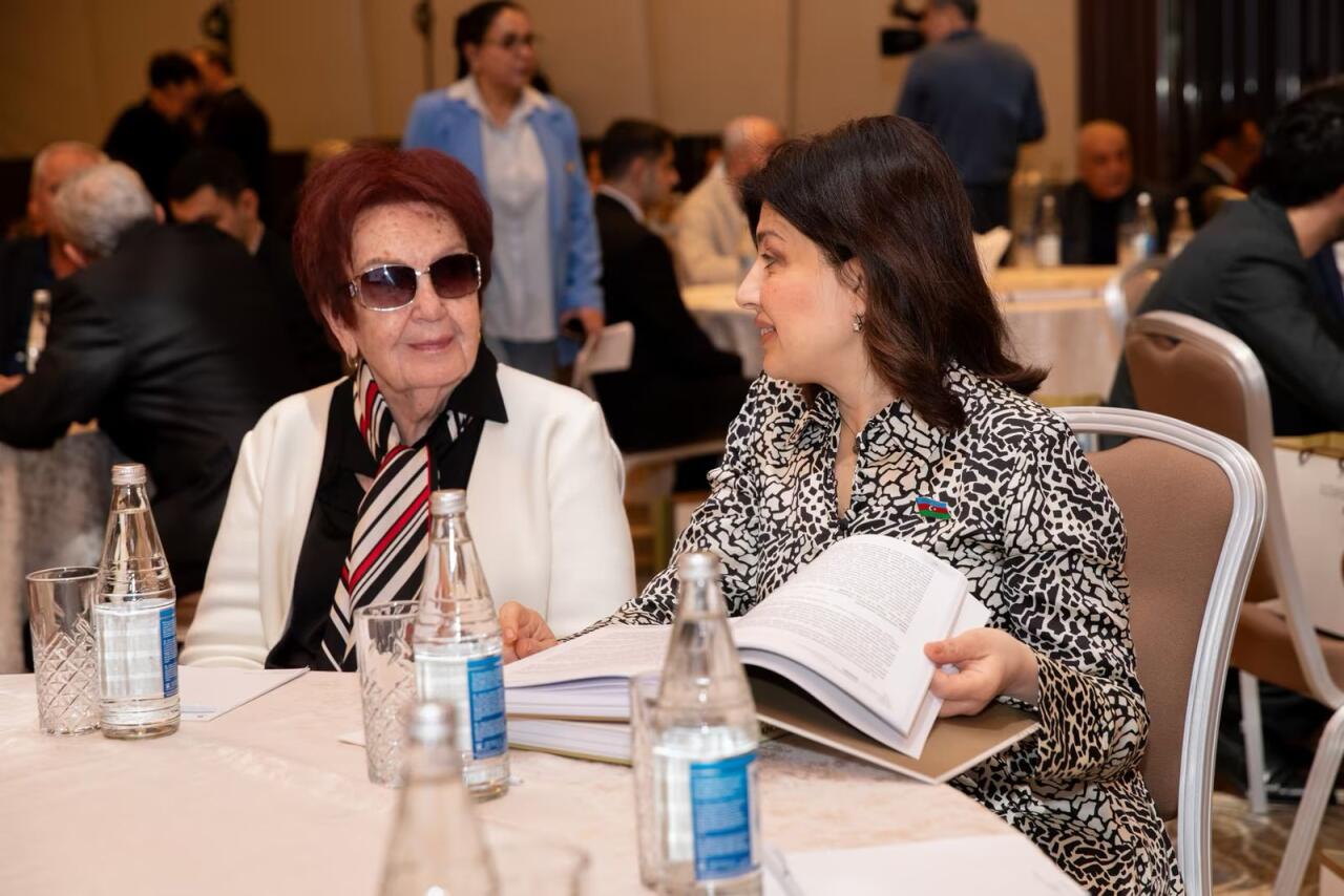 bp və TLM Azərbaycan kino ensiklopediyasını təqdim etdi