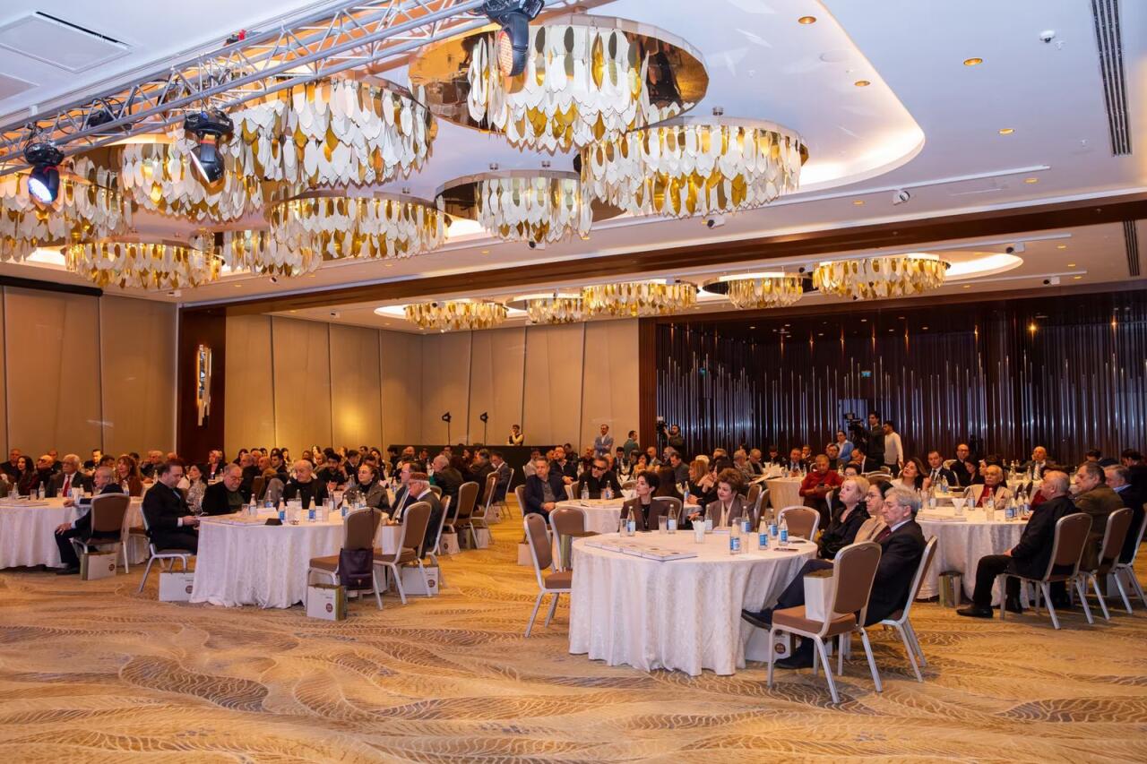 bp və TLM Azərbaycan kino ensiklopediyasını təqdim etdi