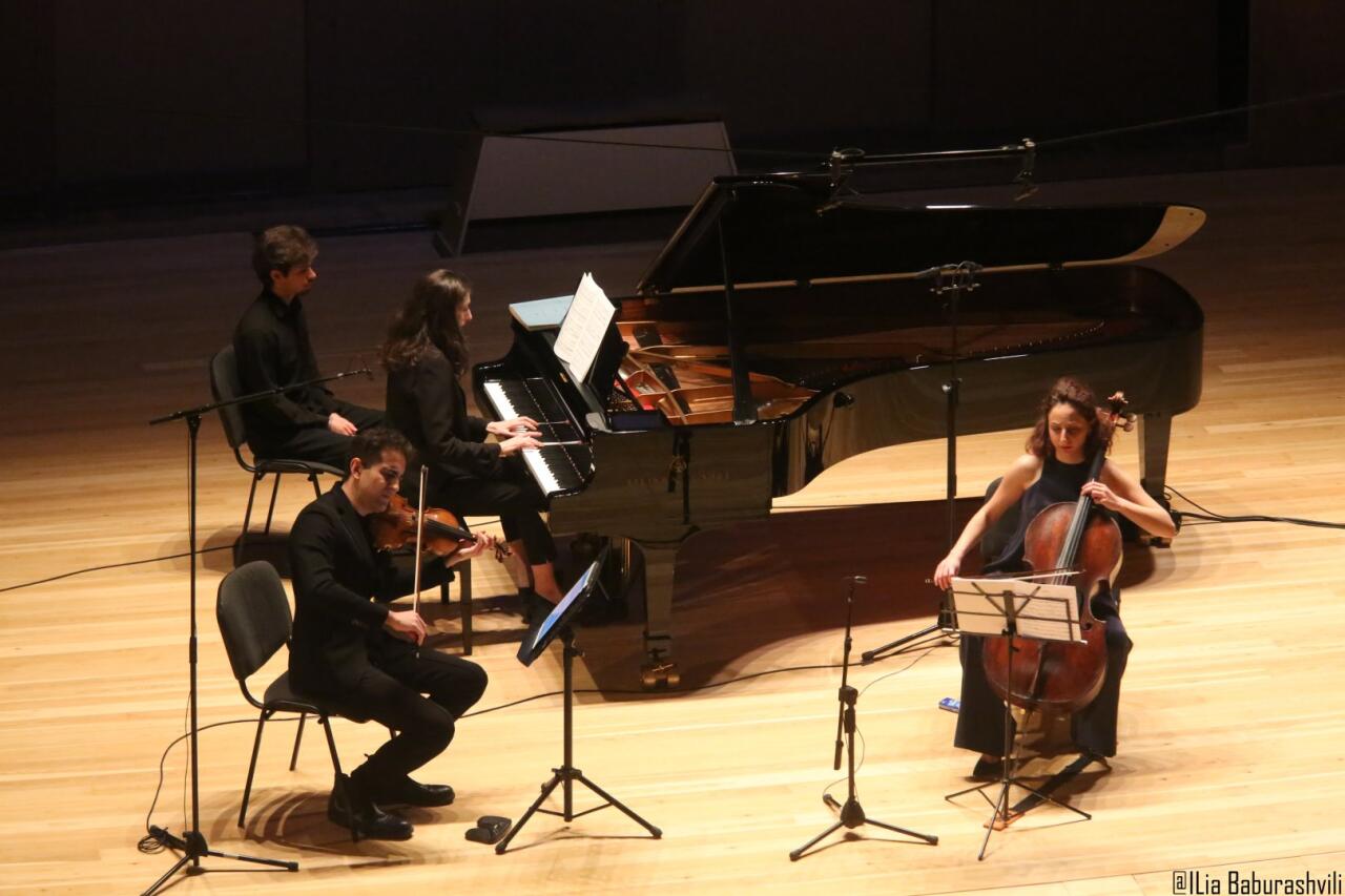 Фантазия на темы старого Тбилиси с азербайджанским музыкальным шармом