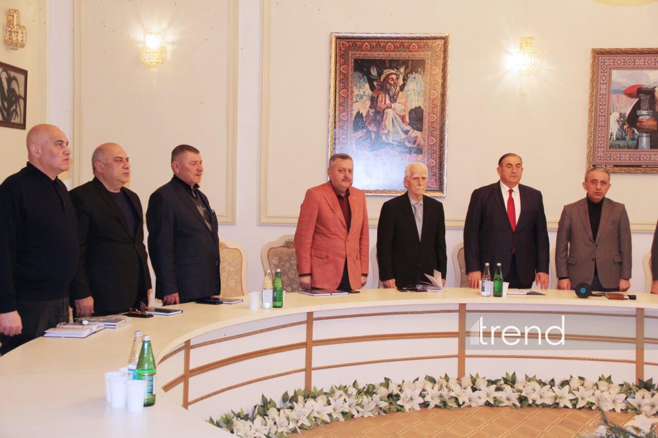 К празднику работников спецслужб Азербайджана представлено издание "На страже безопасности"