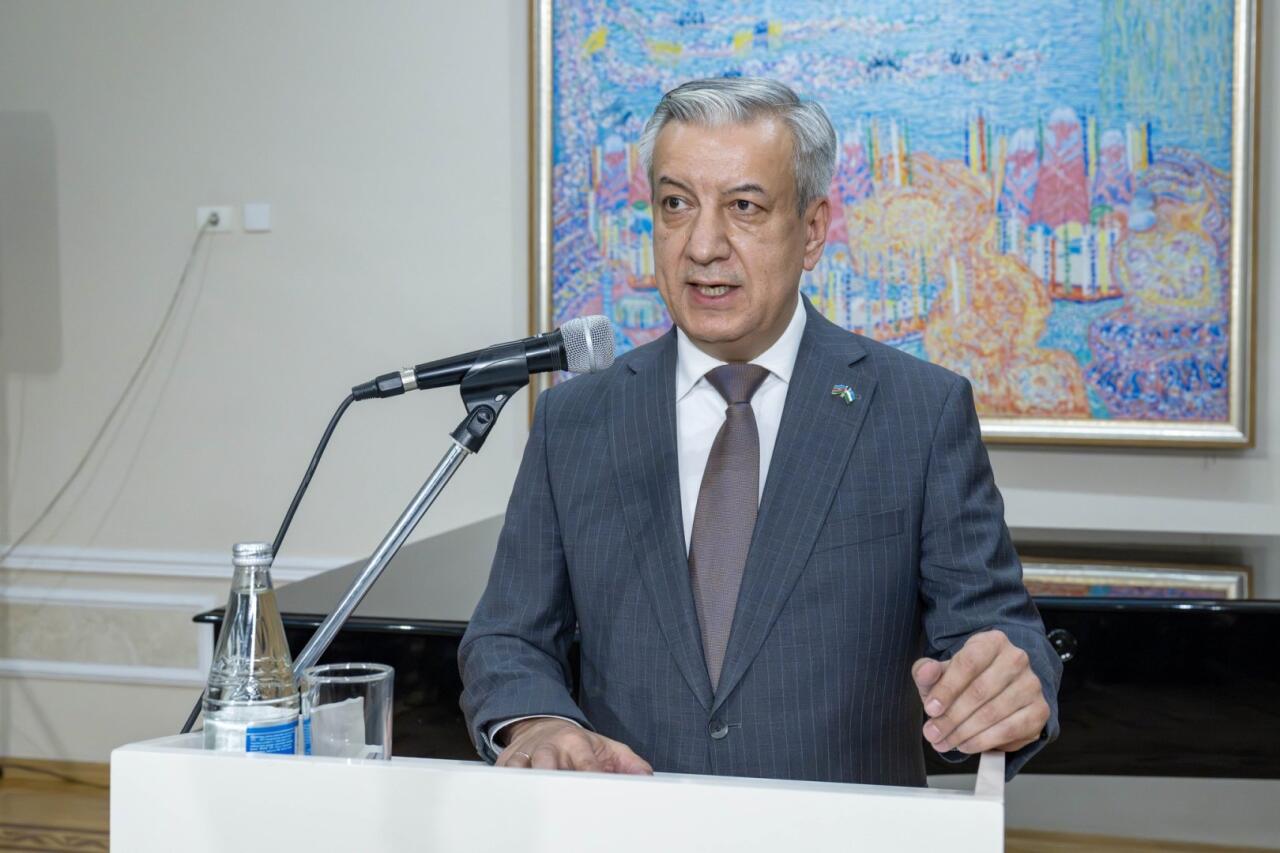 Мастерство узбекской вышивки в Баку