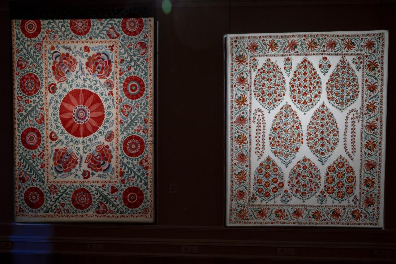 Мастерство узбекской вышивки в Баку