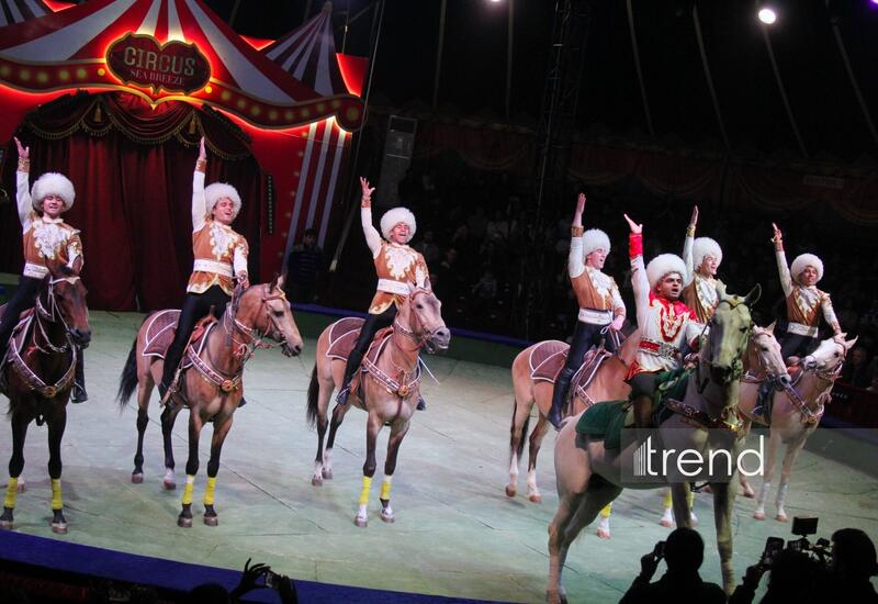 Впервые в Баку легендарное конное шоу "Галкыныш" из Туркменистана - перформанс в Circus Sea Breeze
