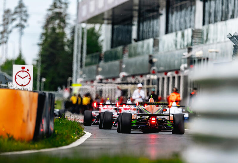 Две арабских страны остались без Гран-при «Формулы-1»