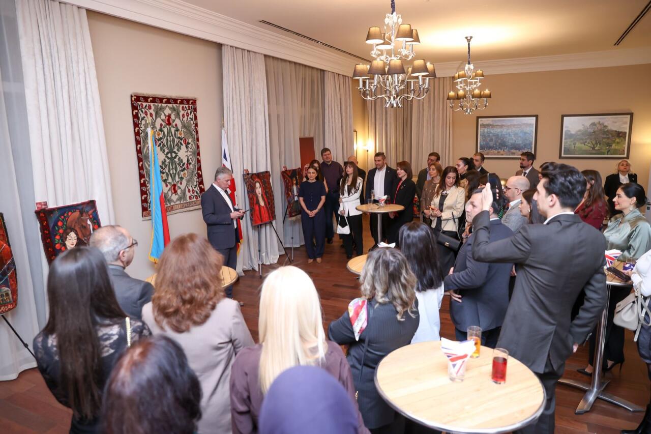 Вторая жизнь азербайджанских ковров - сочетание традиционных и современных художественных техник